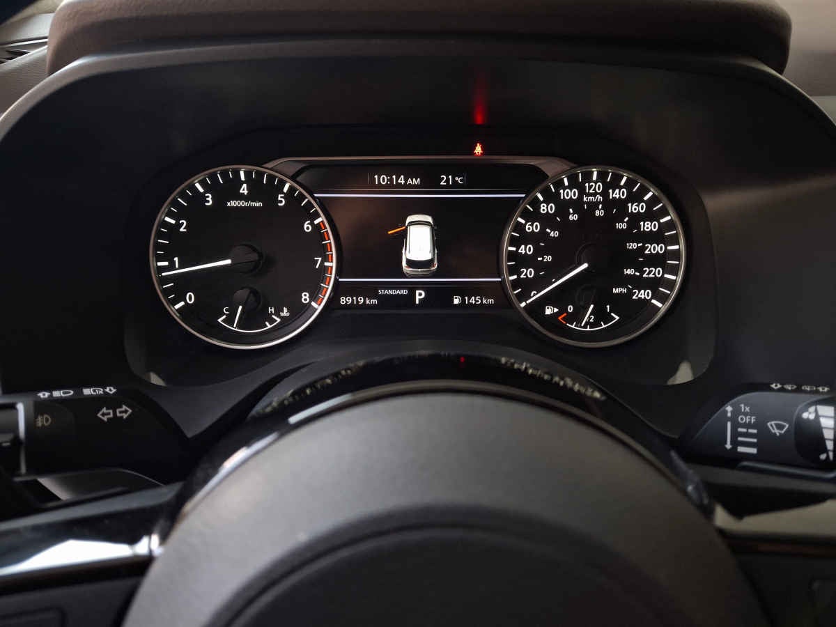 2025 Nissan X-Trail 5p Exclusive 2 Row L4/2.5 Aut