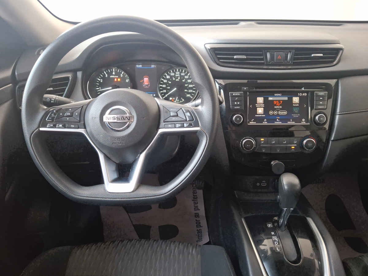 2022 Nissan X-Trail 5p Sense 3 L4/2.5 Aut Banca abatible