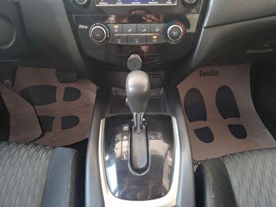 2022 Nissan X-Trail 5p Sense 3 L4/2.5 Aut Banca abatible