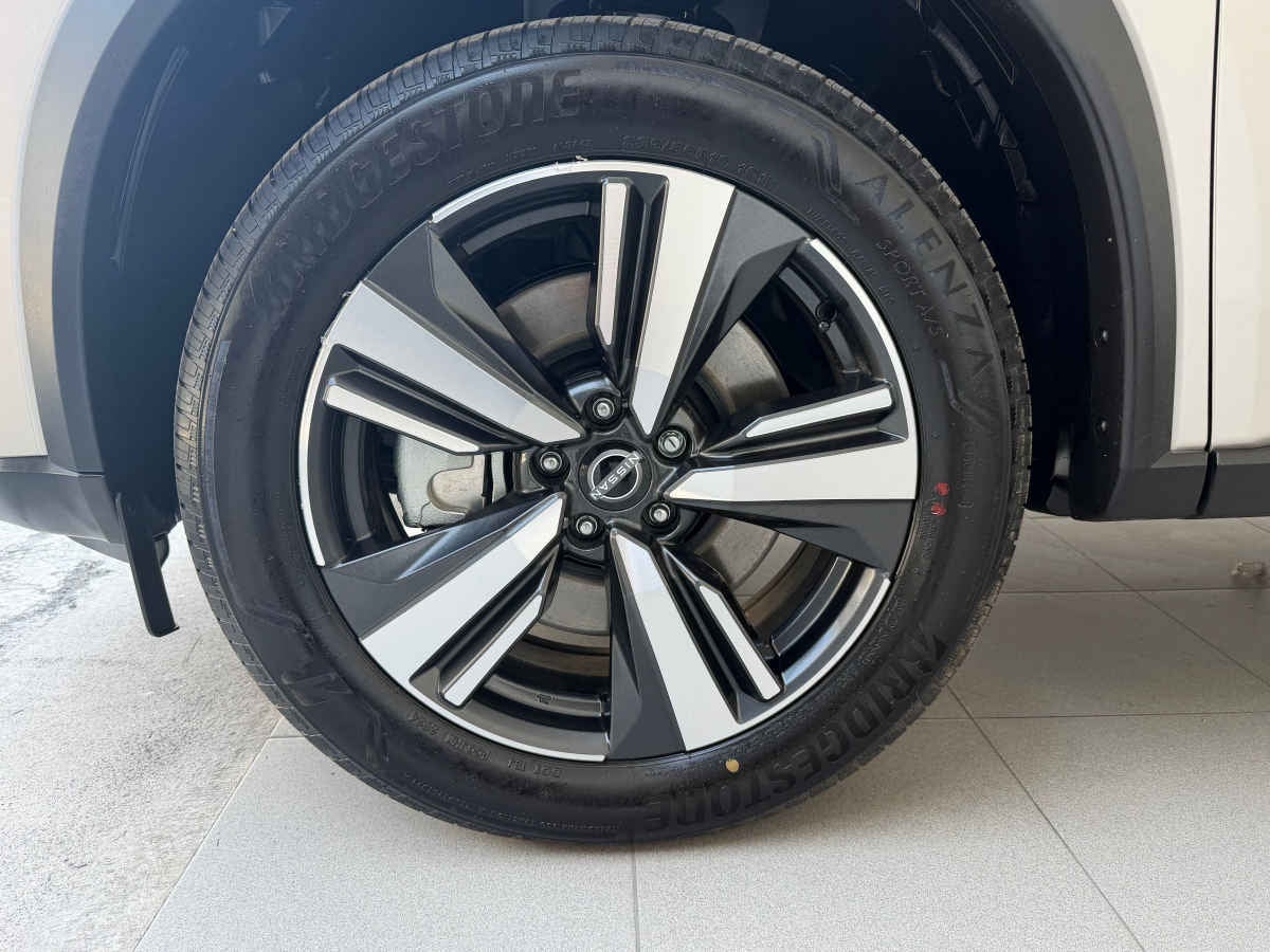 2025 Nissan X-Trail 5p Platinum e.Power HEV L3/1.5 Aut