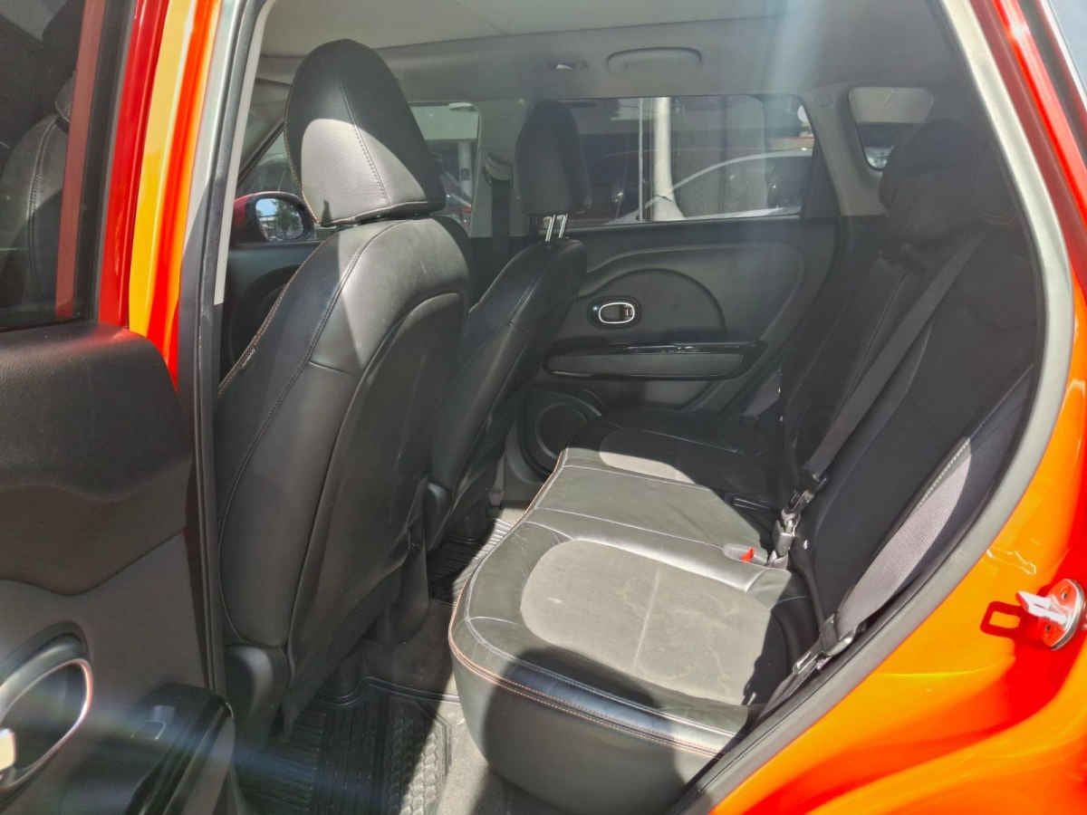 2018 Kia Soul 5p SX 1.6T 202 HP TA6 Aut f. led xenón RA-18