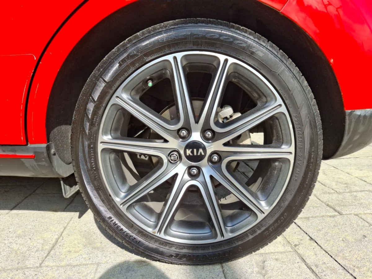 2018 Kia Soul 5p SX 1.6T 202 HP TA6 Aut f. led xenón RA-18