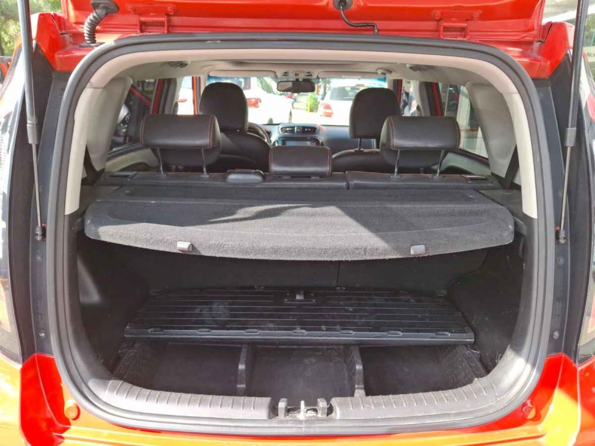 2018 Kia Soul 5p SX 1.6T 202 HP TA6 Aut f. led xenón RA-18