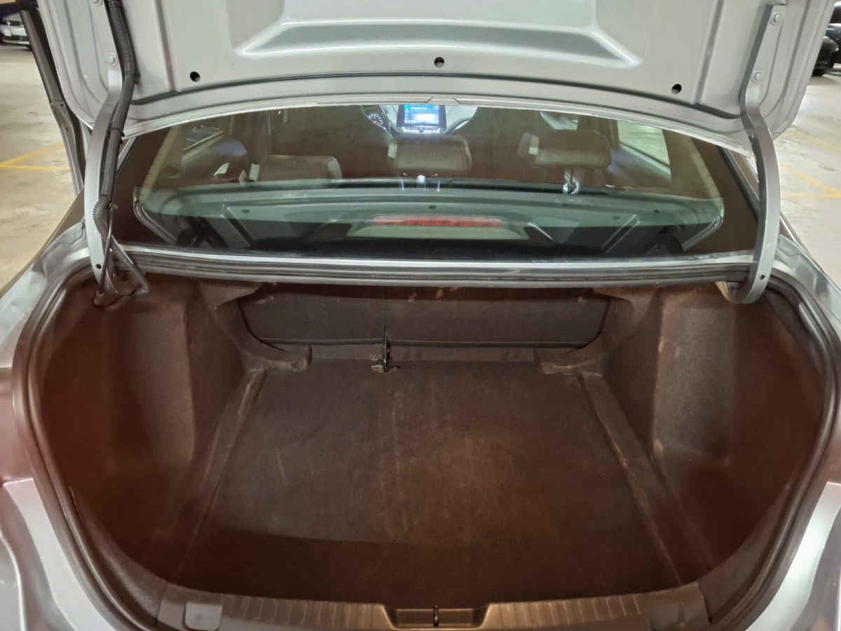 2023 Chevrolet Onix 4p Premier Red Line L3/1.2/T Aut