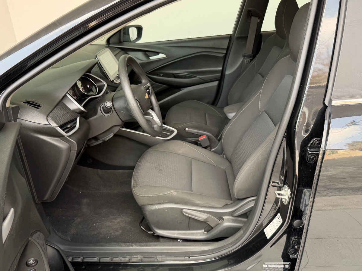2023 Chevrolet Onix 4p LT L3/1.0/T Aut