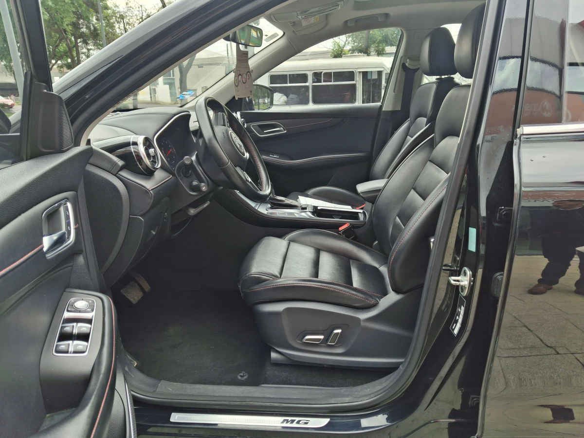 2023 MG HS 5p Excite L4/1.5/T Aut