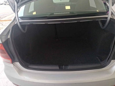 2017 Volkswagen Vento 4p Highline L4/1.6 Aut