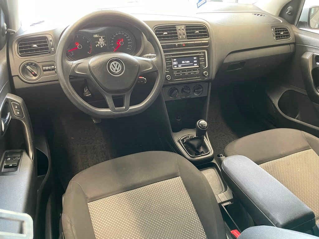 2018 Volkswagen Vento 4p Comfortline L4/1.6 Man