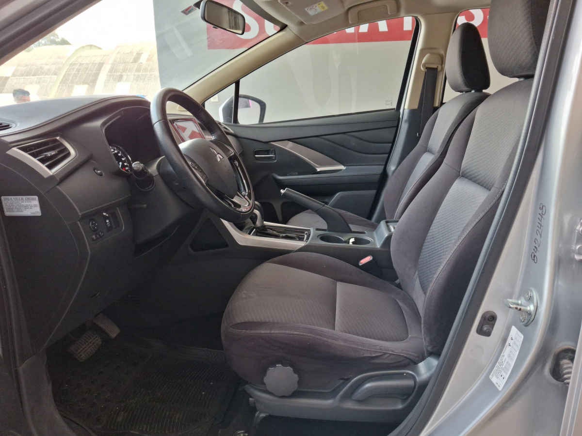 2023 Mitsubishi Xpander 5p GLS L4/1.5 Aut