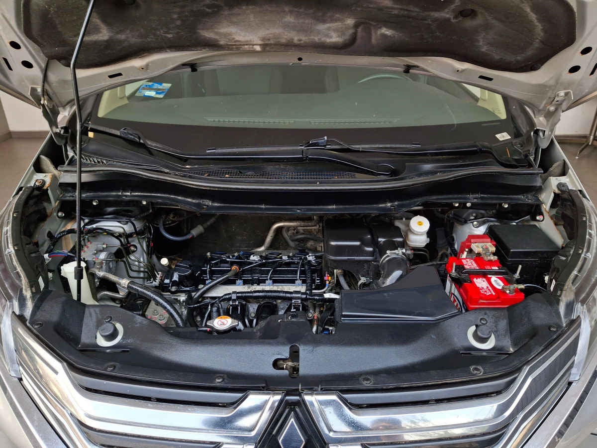 2023 Mitsubishi Xpander 5p GLS L4/1.5 Aut