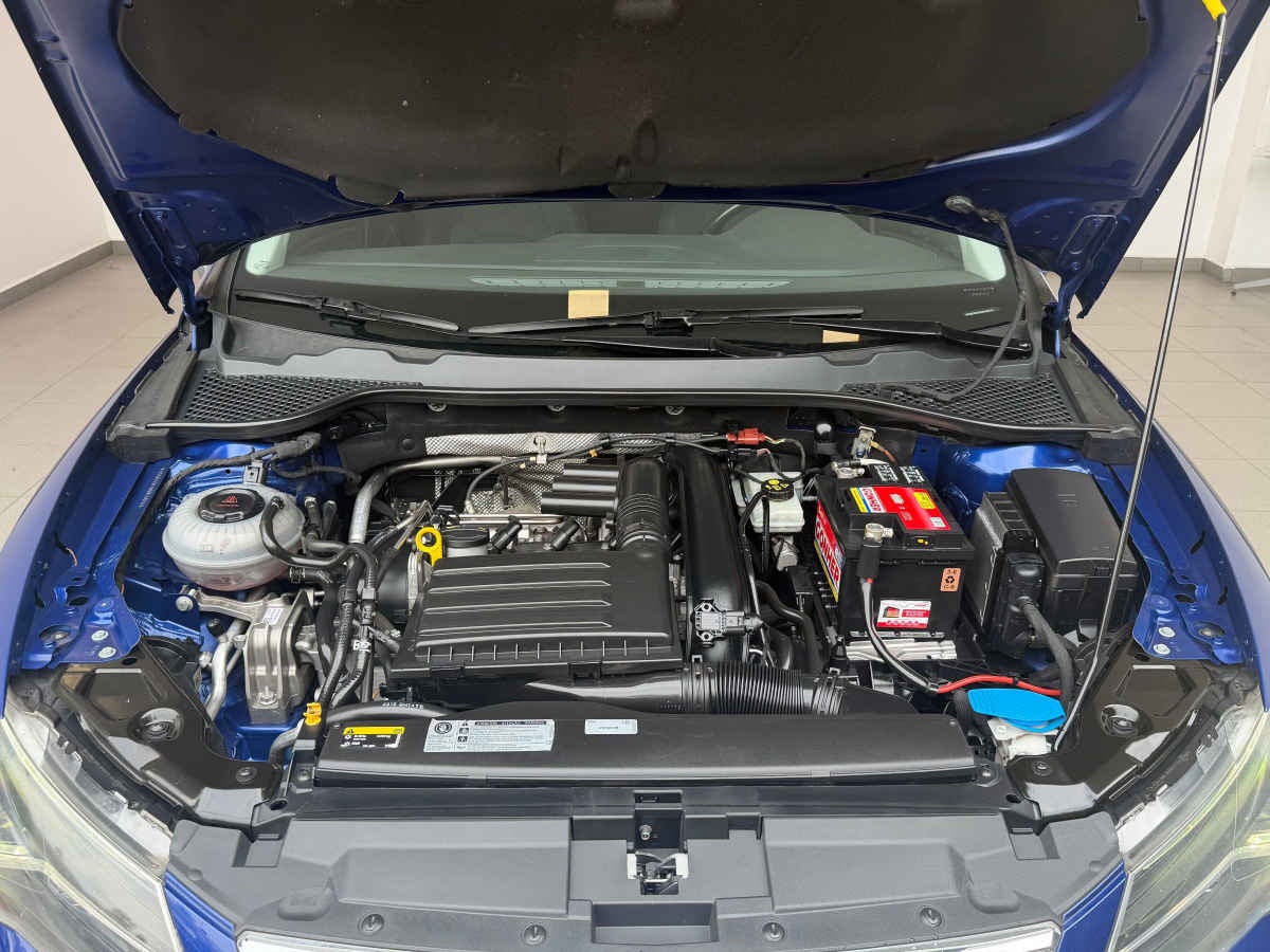 2019 Seat Leon 5p FR L4/1.4/T Aut