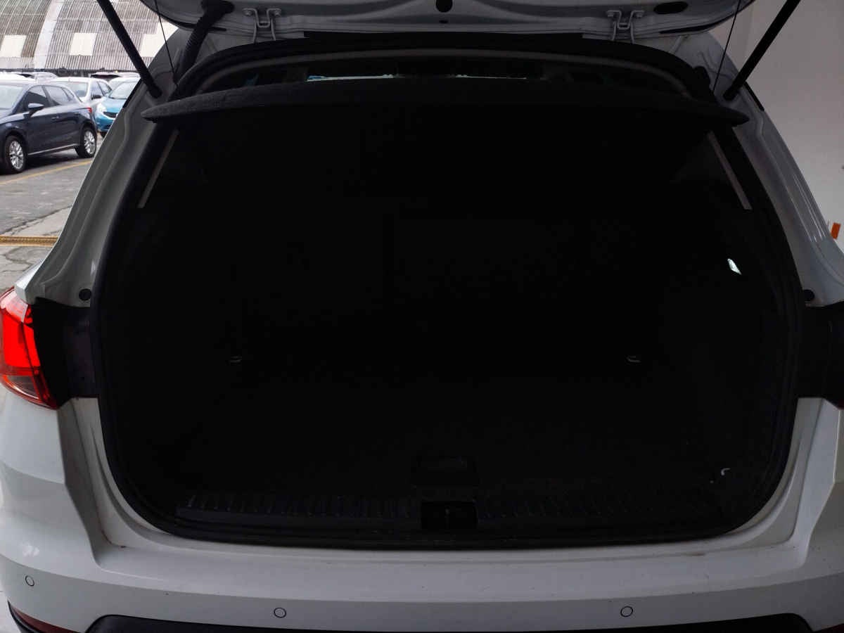 2023 Seat Arona 5p Style L4/1.6 Aut