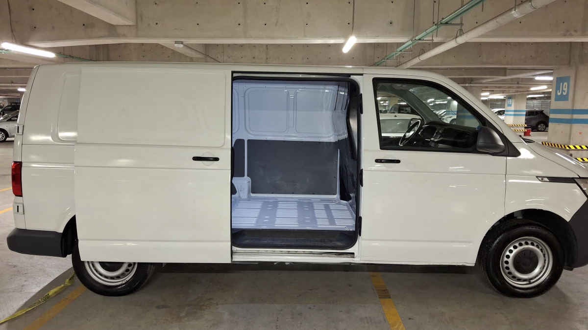 2022 Volkswagen Transporter 5p Cargo L4/2.0/TDI Man A/A C/Amortiguación